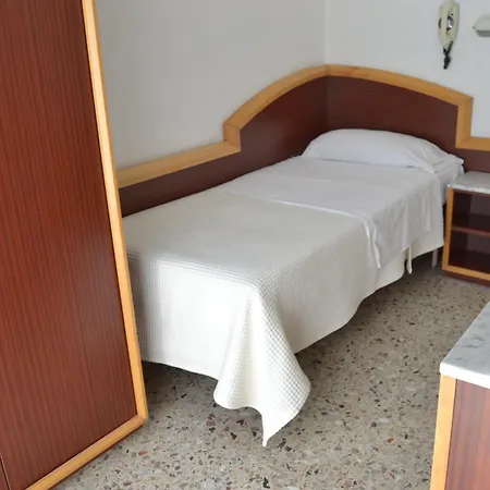 Hotel Artide 3*