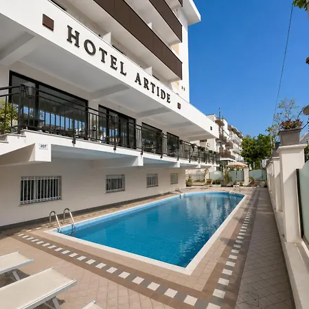 Hotel Artide - Front 3*