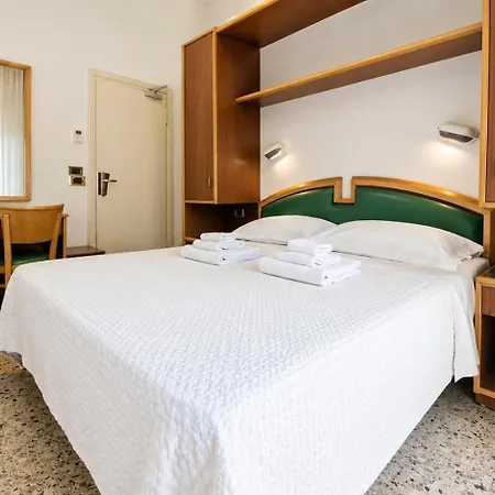 Hotel Artide - Front 3*
