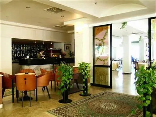 Artide Hotel 3*