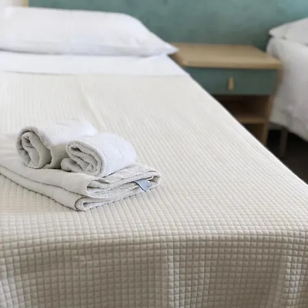 Hotell Artide 3*