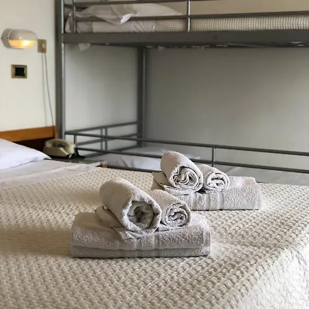 Hotell Artide 3*