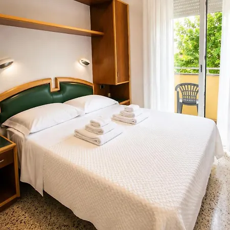 Hotel Artide 3*