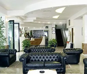 Artide Hotell 3*