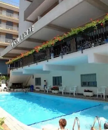 Artide Hotell 3*