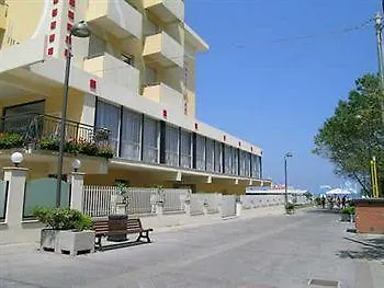 Artide Ξενοδοχείο 3*