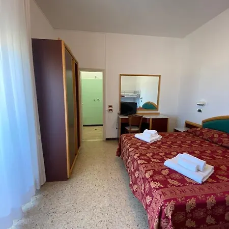Hotel Artide - Front 3*