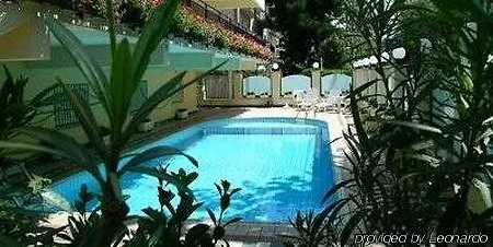 Artide - Front Hotel 3*